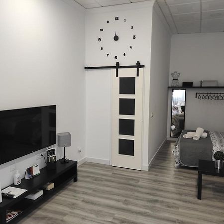 Apartamento Turistico Lyra Baena Luaran gambar