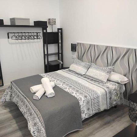 Apartamento Turistico Lyra Baena Luaran gambar