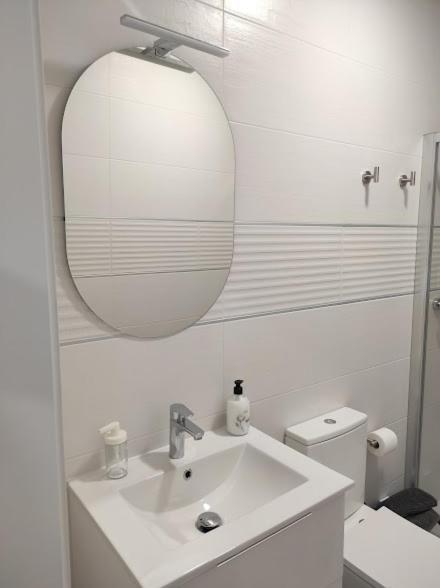 Apartamento Turistico Lyra Baena Luaran gambar