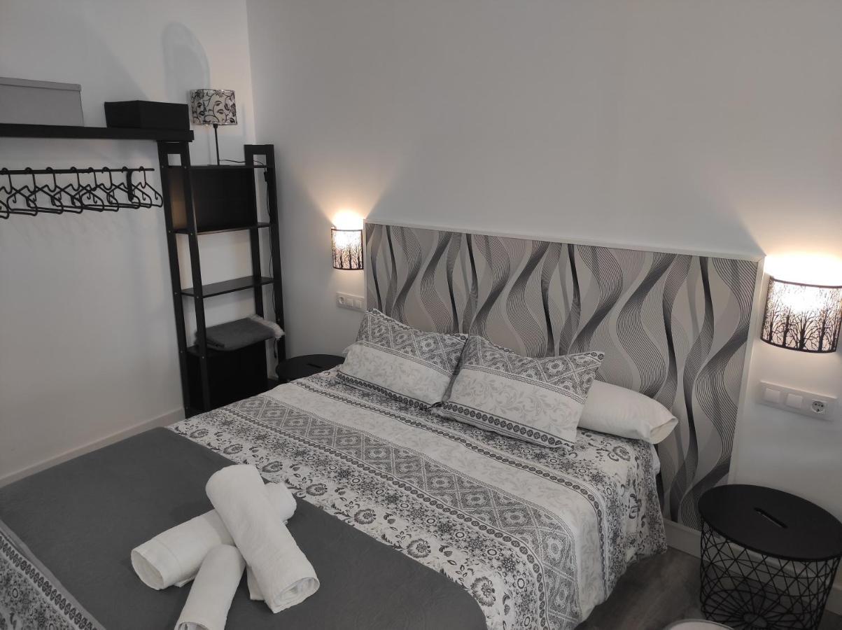 Apartamento Turistico Lyra Baena Luaran gambar